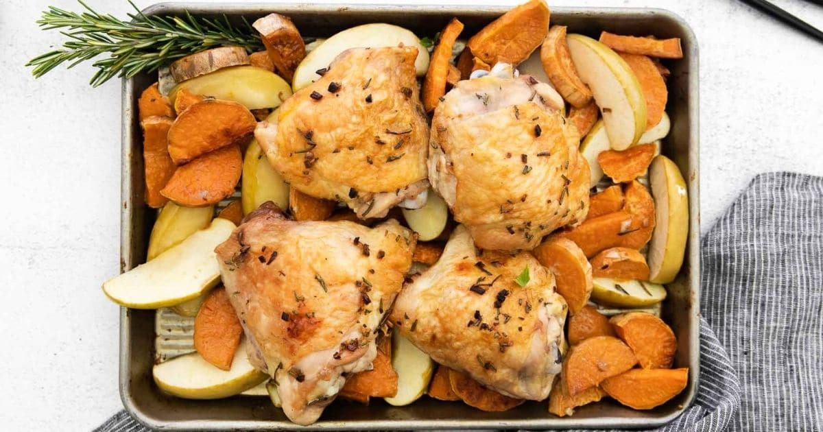 Sheet Pan Chicken with Sweet Potatoes and Apples 