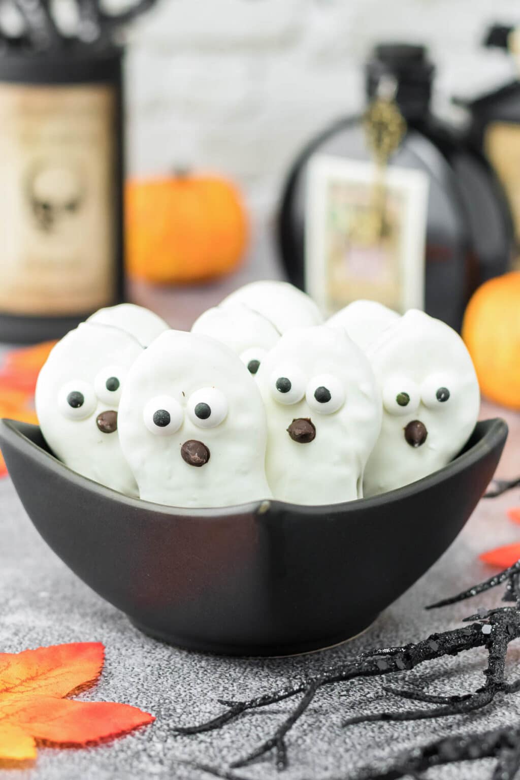 Easy Nutter Butter Ghosts - Halloween Treat